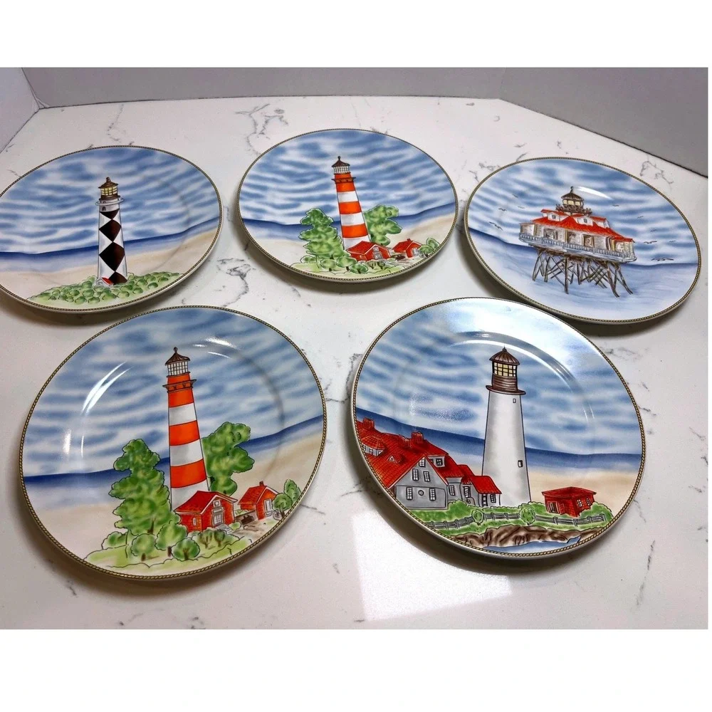 Royal Norfolk Lighthouse 7.5